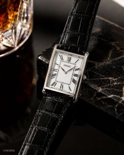 Seiko Classic Mens Rectangular 27mm