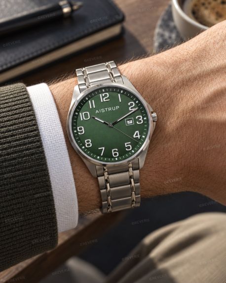 Aistrup Green Titanium Sapphire EZ-Read 41mm
