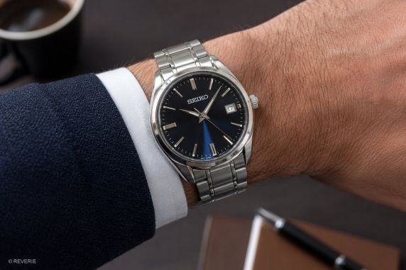 Seiko Mens Classic Blue Steel 40mm